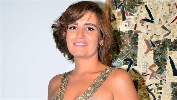 الفنانة هنا شيحة