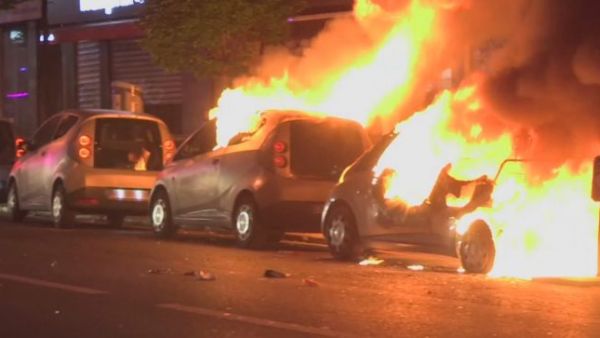 إحراق 845 سيارة وتوقيف 508 مشبوهين على هامش احتفالات العيد الوطني الفرنسي