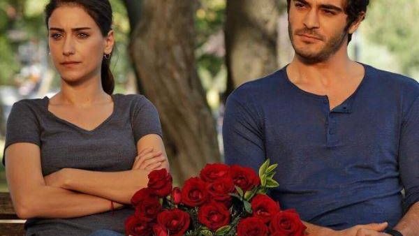 هازال كايا والفنان بوراك دنيز