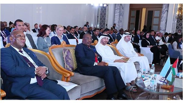 الإمارات وضعت معايير ولوائح عالمية رفيعة المستوى لتجارة الألماس تجعلها بوابة حيوية للألماس البوتسواني إلى الأسواق الإقليمية والدولية.