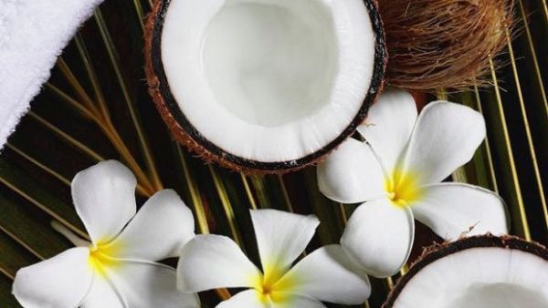 خلطة جوز الهند للعناية بالأسنان