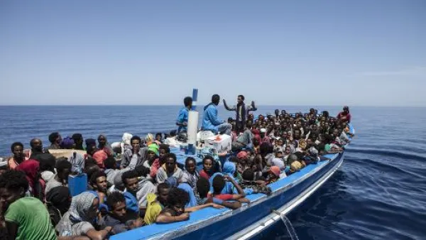 مطالبة بتحقيق دولي حول غرق 800 شخص في البحر المتوسط
