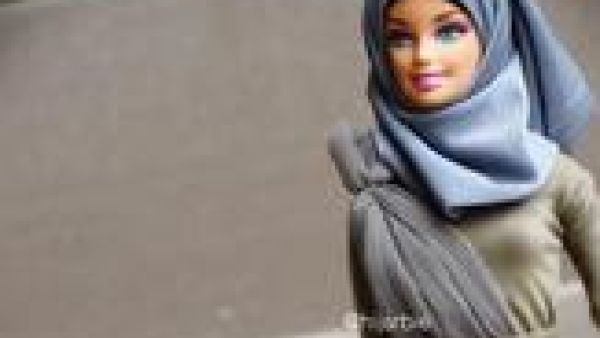 Haneefah Adam, 24, started her "Hijarbie" Instagram account to showcase diverse, creative modest fashion, and hopes to inspire young Muslim girls. (Instagram/Haneefah Adam)