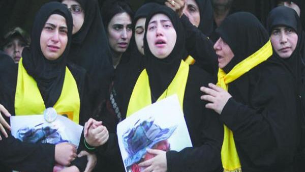  استخدام المليشيات النساء وتجنيدهن.