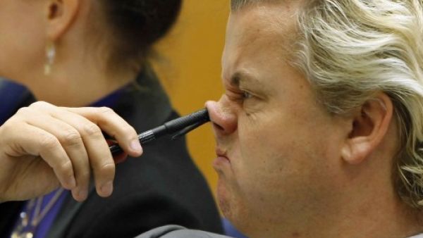 "التعاون الإسلامي" تدين إعلان مسابقة كاريكاتورية تجسد رسول الإسلام محمد
