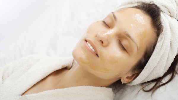 العسل واحد من هدايا الطبيعة للإنسان لفوائده المتعددة