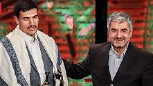 فيروز آبادي :إيران لم تسلح (الحوثيين) ومهمتنا هي تدريب الشعوب وإعطائهم الاستشارات
