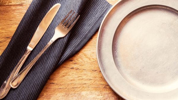 Israel on Thursday passed a law that would allow force-feeding prisoners on hunger strikes. (Shutterstock)