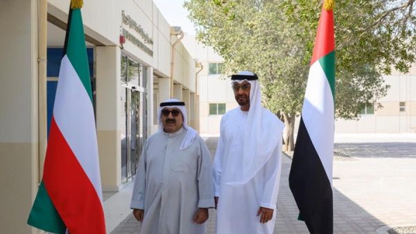 وزير الدفاع الكويتي التقى قبل أيام بولي عهد أبو ظبي محمد بن زايد لبحث الأزمة