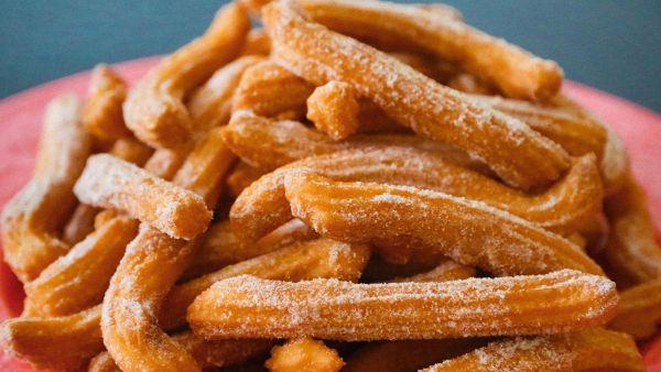 خطوات تحضير أصابع القرفة بالسكر اللذيذة