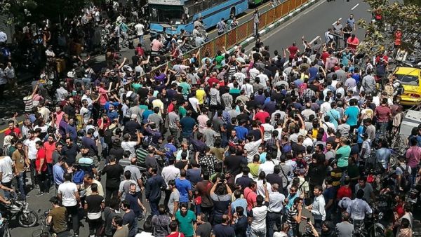 أبدى كثير من الإصلاحيين في إيران رغبة في الحوار مع الولايات المتحدة 