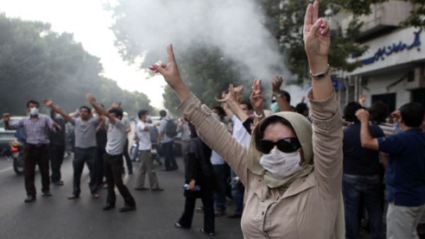  احتجزت أكثر من 300 من أفراد هذه الجماعة في سجني فشافوية وقرتشك السيئي الصيت