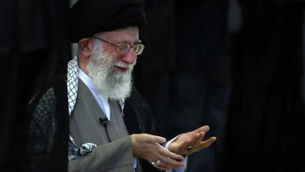 المرشد الاعلى للجمهورية الاسلامية في ايران اية الله علي خامئني