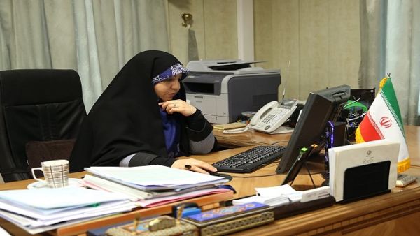 ابنة شقيقة الرئيس حسن روحاني