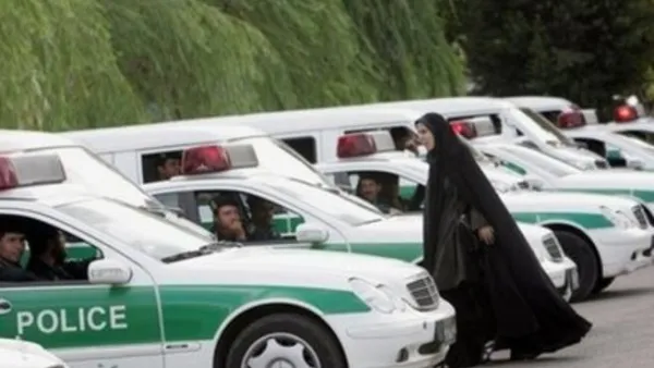 عناصر من الشرطة الايرانية
