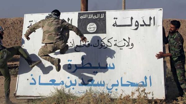 رسائل تهديد نصية من تنظيم داعش لقيادات في الحشد العشائري في الموصل