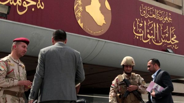 أكراد العراق يهددون بمقاطعة العملية السياسية بعد تمرير الموازنة