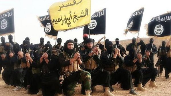 ضباط الجيش العراقي السابق يدربون منذ أشهر وحدات قتالية خاصة لتنظيم الدولة الإسلامية في الموصل