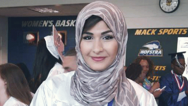  شابة مسلمة إنها تعرضت لهجوم وإساءة من قبل 3 رجال في مترو الأنفاق 