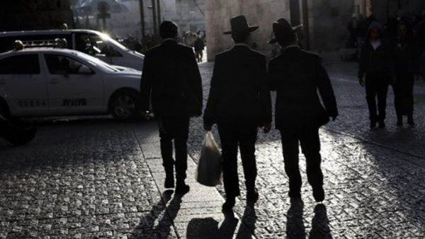 ارتكبوا جرائم جنسية بحق نساء وشبان وأطفال في مجتمعاتهم