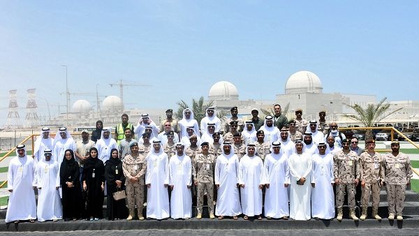 وفد كلية الدفاع الوطني خلال زيارته مشروع محطات براكة للطاقة النووية السلمية
