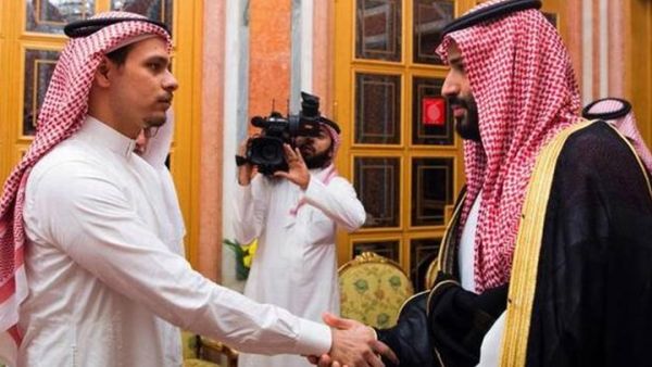  السلطات السعودية تمنع 17 شخصا من عائلة الشيخ المعتقل سلمان العودة من السفر أيضا 