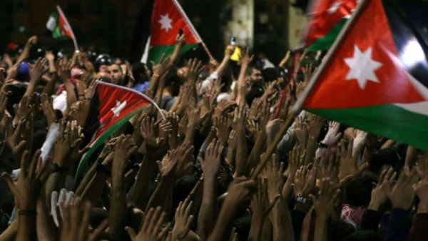 الأردن.. كثرة في المسؤولين وشح في سياسات الإصلاح