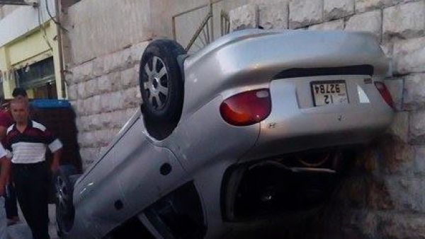 مشاجرة بالسيوف والأسلحة البيضاء تثير الهلع بين المواطنين