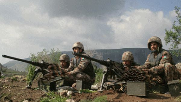 جنود أردنيون على الحدود الشمالية لبلادهم