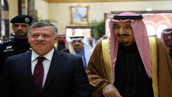 العاهل السعودي الملك سلمان بن عبد العزيز ونظيره الاردني الملك عبدالله الثاني