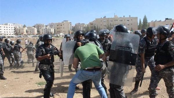 الأمن الاردني يعتقل أحد المشاركين بالمسيرة التضامنية مع الفلسطينيين
