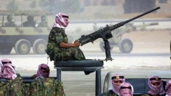 تحدث الشهود عن اطلاق نار كثيف وانفجارات