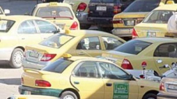 Iraq has granted Jordan 100,000 barrels of crude oil, after Amman increased the cost of fuel, leading to protests and taxi-shortages
