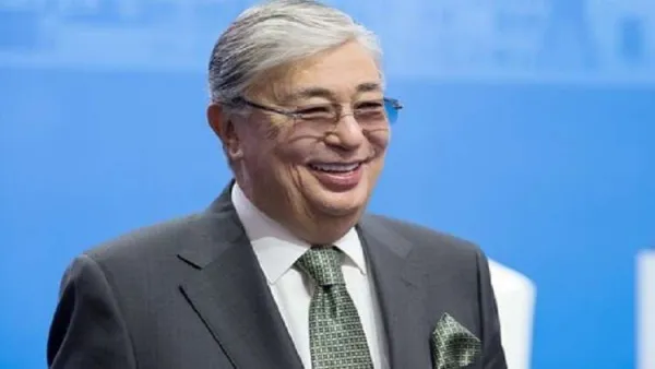 توكايف يؤدي اليمين الدستورية رئيسا لكازاخستان