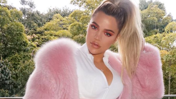 Khloe Kardashian "can't wait" to see her family (Source: Khloekardashian / Instagram) 