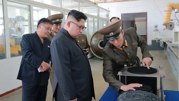  الكارثة وقعت على دفعتين إذ قضى نحو 100 شخص كانوا محاصرين في النفق 