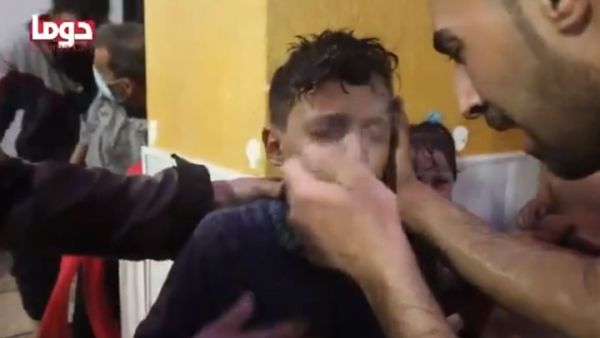 تواجه البعثة احتمال العبث بالأدلة في موقع الهجوم في دوما التي دخلتها قوات شرطة روسية وسورية 