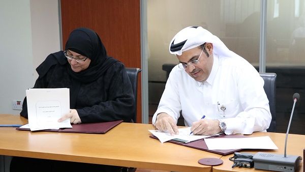Mrs. Rima Mohammed Abu Khadija, Director of Educational Supervision Department, Ministry of Education and Higher Education; and Mr. Abdulla Ahmed Al Mansoori, Director of Qatar Career Development Center (QCDC), during the recent MoU signing ceremony