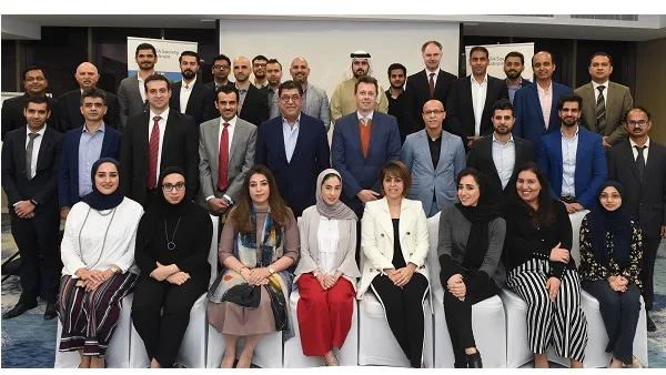 خلال ندوة من تنظيم جمعية المحللين الماليين المعتمدين في البحرين.