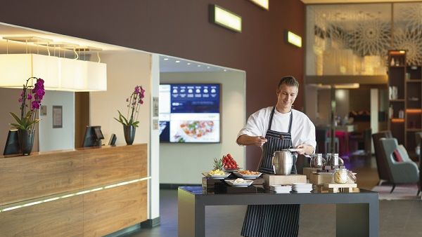 Chocolate Hour showcases Mövenpick’s world-famous chocolate and brings the Swiss heritage of the company and chocolate to life.