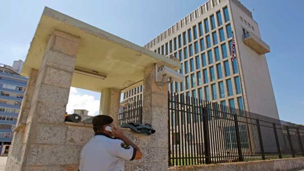 الولايات المتحدة تقلص عدد افراد بعثتها في كوبا بعد "الهجمات" الغامضة ضدهم