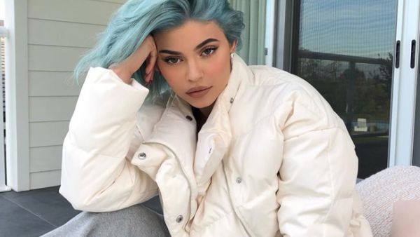 Kylie Jenner gave fans a behind-the-scenes look at her party ensemble (Source: kyliejenner / Instagram ) 
