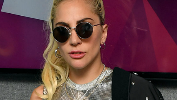  السبب الحقيقي لتأجيل ليدي جاجا جولتها العالمية