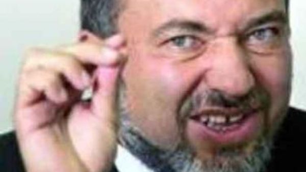 ليبرمان يتوجه إلى واشنطن لبحث تعزيز التعاون العسكري
