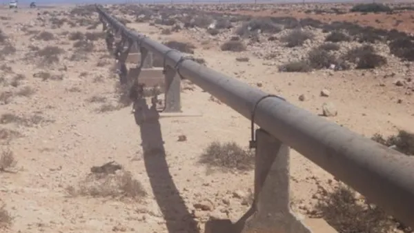 فتح خط الرياينة النفطي غرب ليبيا بعد إغلاق دام سنتين‎
