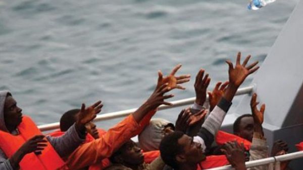 غرق قارب للمهاجرين يحمل 160 شخصا قبالة قبرص
