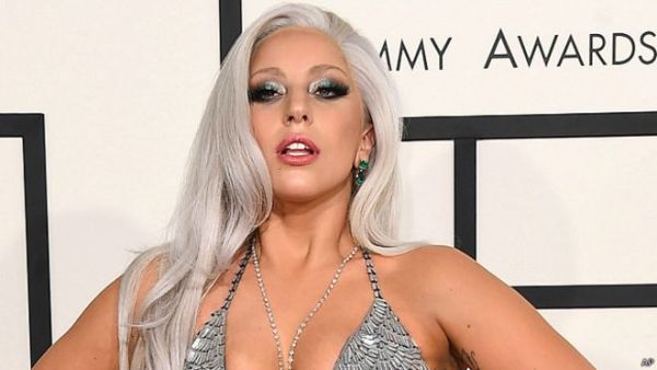 ليدي غاغا بـ "لوك جديد" من أجل فيلمها الأول A Star is Born
