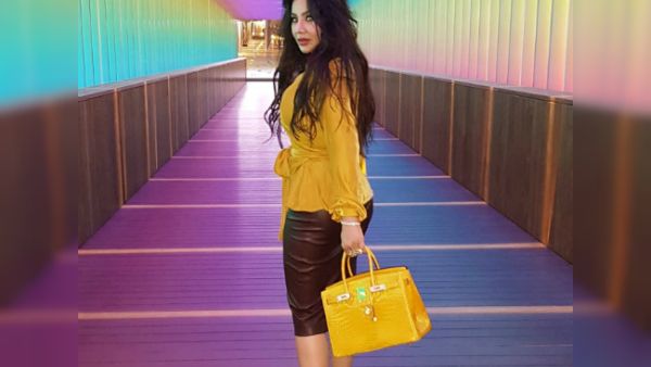 Omran's Hermes bag price is 216 Thousand Dollars (Source: lojain_omran - Instagram)