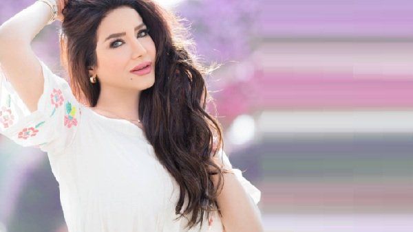 الإعلامية لجين عمران