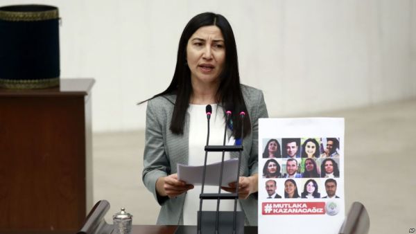 ليلى بيرليك